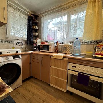 Колонтаївська вул., 50