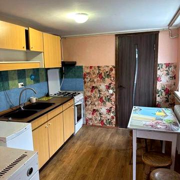 Оренда.Здам будинок(частину будинку) на Старому місті.Площа шкільна.