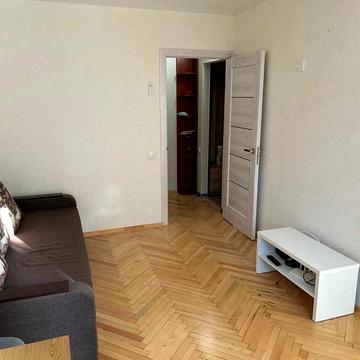 Волинська вул., 22