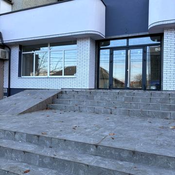 Незалежності вул., 50