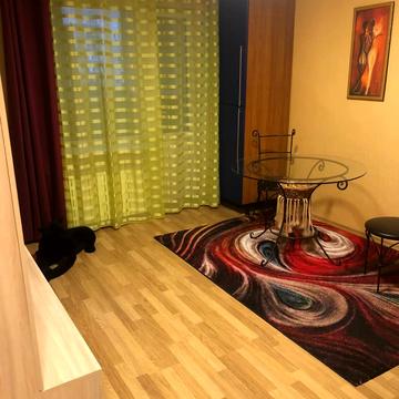 Симиренка вул., 18