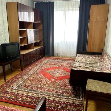 Оболонський проспект 13