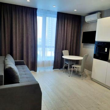 Євродвушка Крона Парк Власник