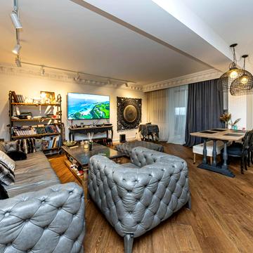 Павла Тичини просп., 16