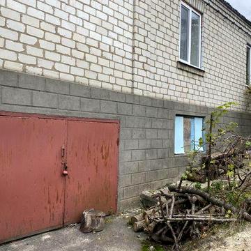 Продаю або міняю пів будинку на квартиру