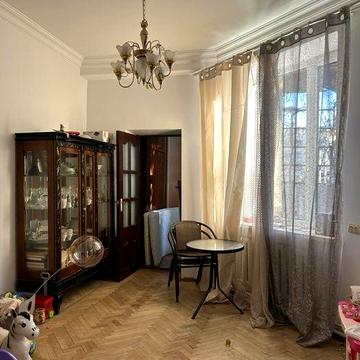 3 кімнатна Квартира особнячного типу Воробкевича Личаківська