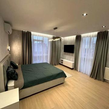 Микільсько-Ботанічна вул., 31