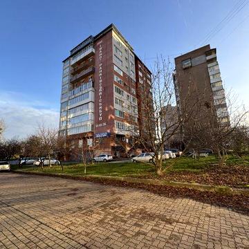 Продам двокімнатну в центральній частині міста