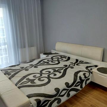 Михайла Максимовича вул. (Онуфрія Трутенка), 28-Е