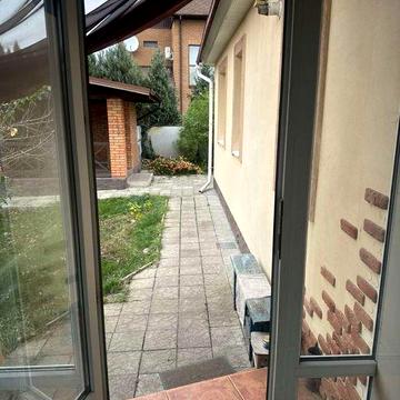 Сдам Большой хороший дом с ремонтом на Решкуте.