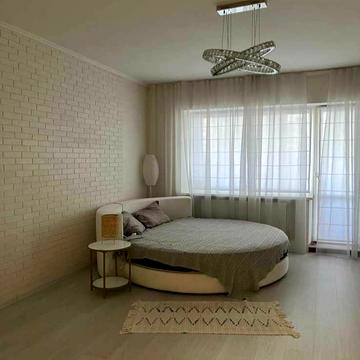 Незалежності вул., 22