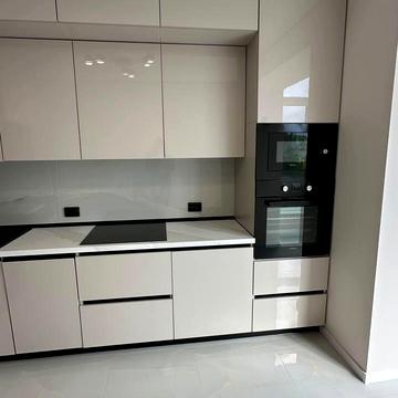 Юліана Целевича вул., 4