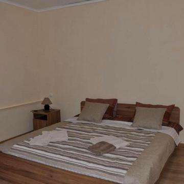 Карпатська вул., 178