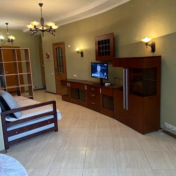 Жилянська вул., 59