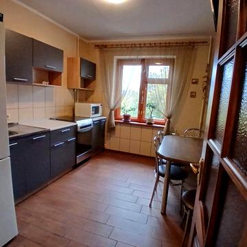 Ярослава Івашкевича вул., 3