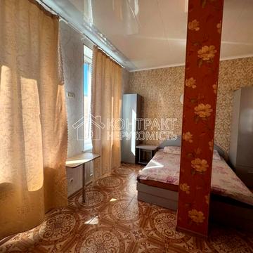 Євгена Котляра вул. (Червоноармійська), 8/10в