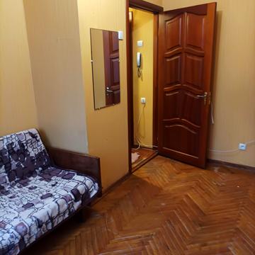 Бакинська вул., 37