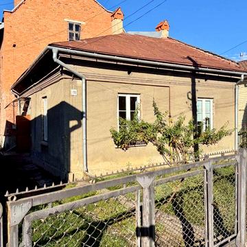 Будинок 140 м² у Стрию, вул. Львівська | Земля 0,06 га, власний заїзд