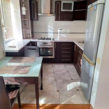 Довгострокова оренда 2к Квартира Курортна вулиця