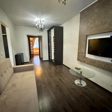 Вокзальна вул., 3