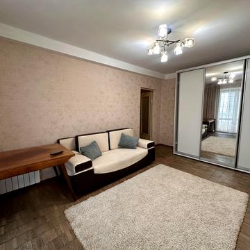 Кавказька вул., 11