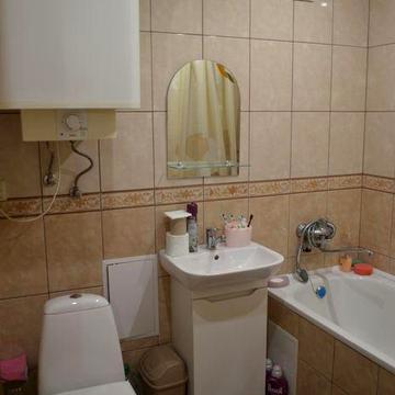 Продам двухкомнатную квартиру район Титова ул.Янгеля