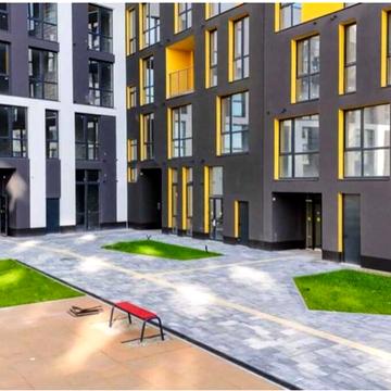 Богдана Хмельницького вул., 207