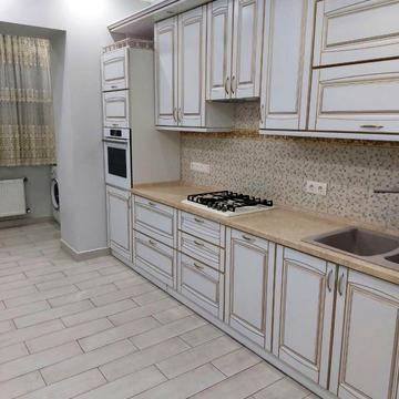 Євгена Чикаленка вул., 56а