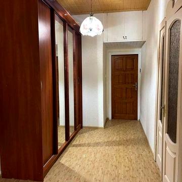 )( Продаж 2-К квартири з Автономним газовим опаленням