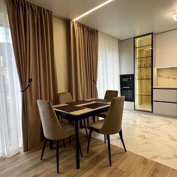 Юліана Пелеша вул., 3