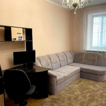 Здаю в оренду затишну 2к. квартиру по вул. Коновальця!