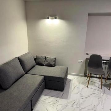 Голосіївська вул., 17