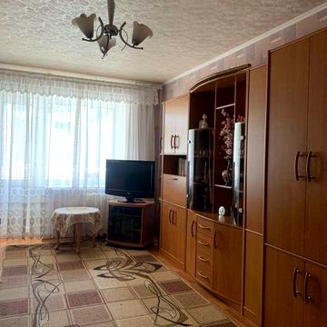 Хозяйка!!! Сдам 1 к. изолированную квартиру .м. Масельского.