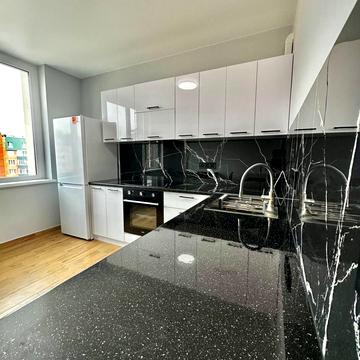 Володимира Великого вул., 2в