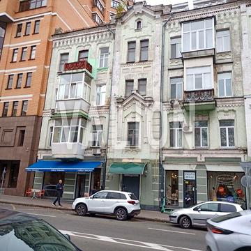 Бульварно-Кудрявська вул. (Воровського), 15