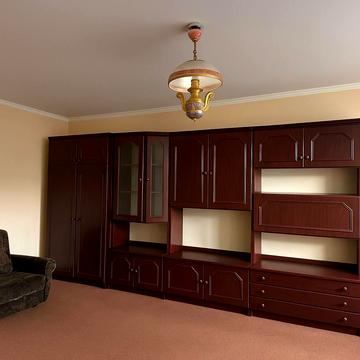 Гната Хоткевича вул., 73