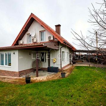 Продаж будинку з ремонтом в селі Крячки 150м2