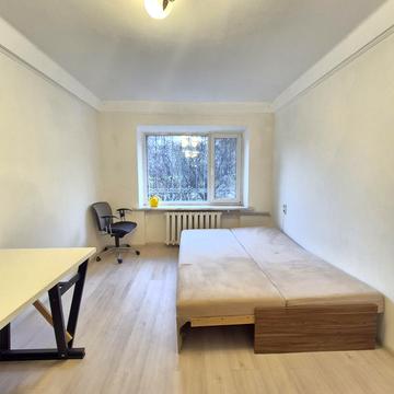 Голосіївський просп. (40-річчя Жовтня), 120