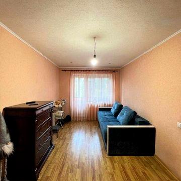 Продам  2х комн. квартиру  на Холодной горе с ремонтом