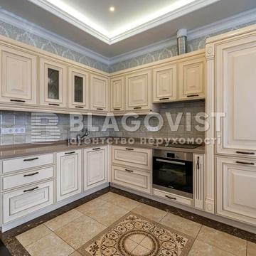 Джона Маккейна вул. (Івана Кудрі), 7