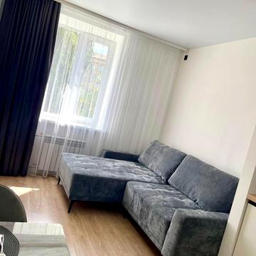 Сулеймана Стальського вул., 8