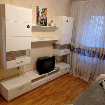 Володимира Івасюка просп. (Героїв Сталінграду), 28