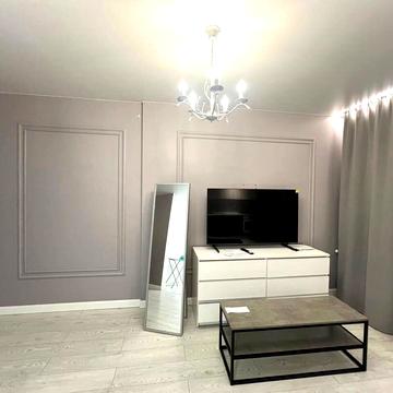 Залізнична вул., 9