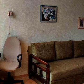 Анни Ахматової вул., 5