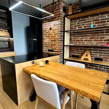 Павла Думанського вул., 27