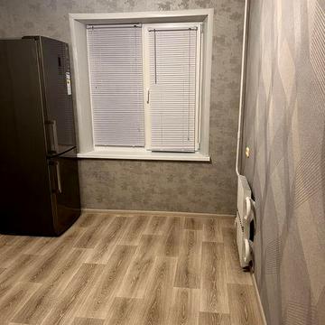 2к квартира ж/м Приднепровск 5/9 ул. 20 лет Победы.