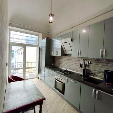 Святослава Караванського вул. (Жуковського), 34