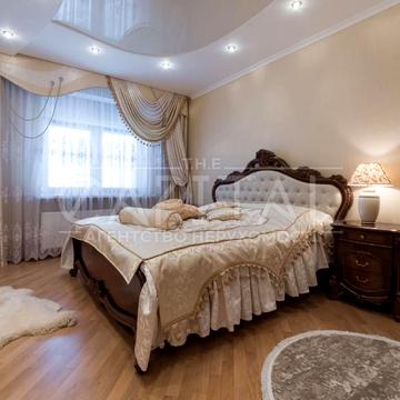 Олександра Мишуги вул., 2