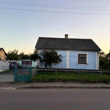 Цегляний будинок  с-ще Квасилів