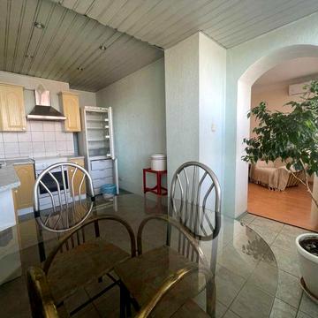 3 кім. м. Арсенальна Виноградний провулок, 6